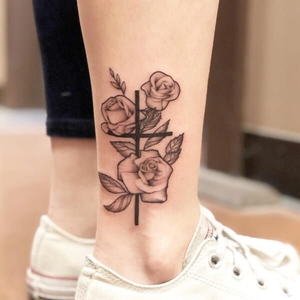 crosses with roses designs for tattoos